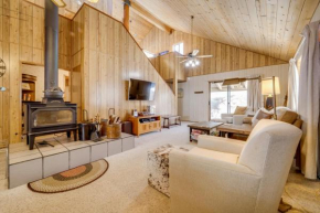 Soda Springs Cabin 6 Mi to Sugar Bowl Resort!